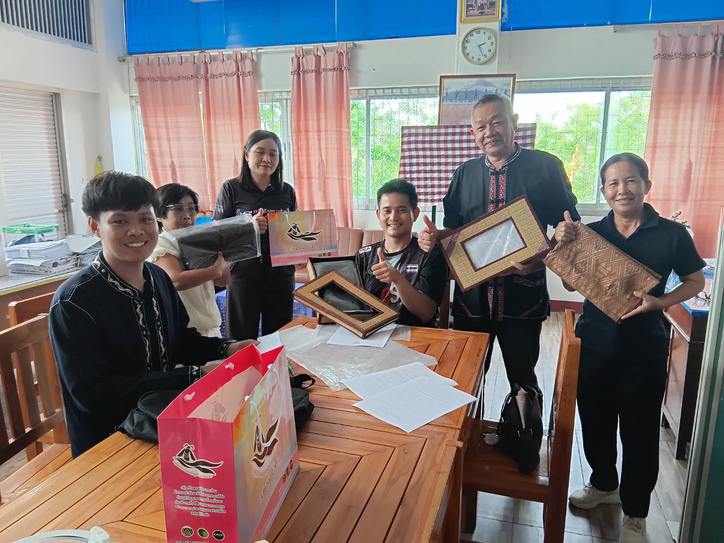 พช.บรบือ>>>รับลงทะเบียนและรับสมัครผลิตภัณฑ์ OTOP เข้าสู่กระบวนการคัดสรรดาว (OTOP Product Champion - OPC)