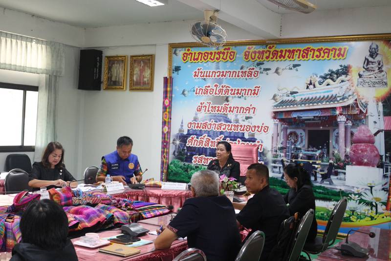 พช.บรบือ>>>ตรวจราชการกรมการพัฒนาชุมชน (นางอรุณรัตน์  ชิงชนะ) ผู้ตรวจราชการกรมการพัฒนาชุมชน ลงพื้นที่ตรวจติดตามผลการปฏิบัติราชการตามนโยบายรัฐบาล ภารกิจกระทรวงมหาดไทย และกรมการพัฒนาชุมชน ตามประเด็นตรวจราชการ ในพื้นอำเภอบรบือ จังหวัดมหาสารคาม